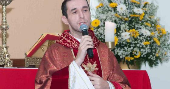 Aniversário de Sacerdócio do Padre Diego (04/Jun)