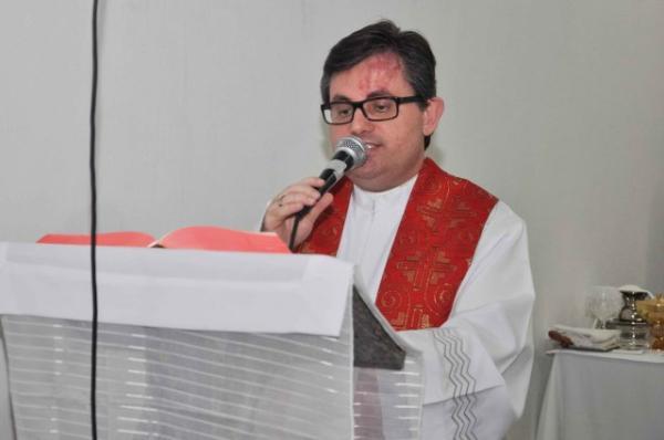 Pe. Hiller Stefanon Sezini