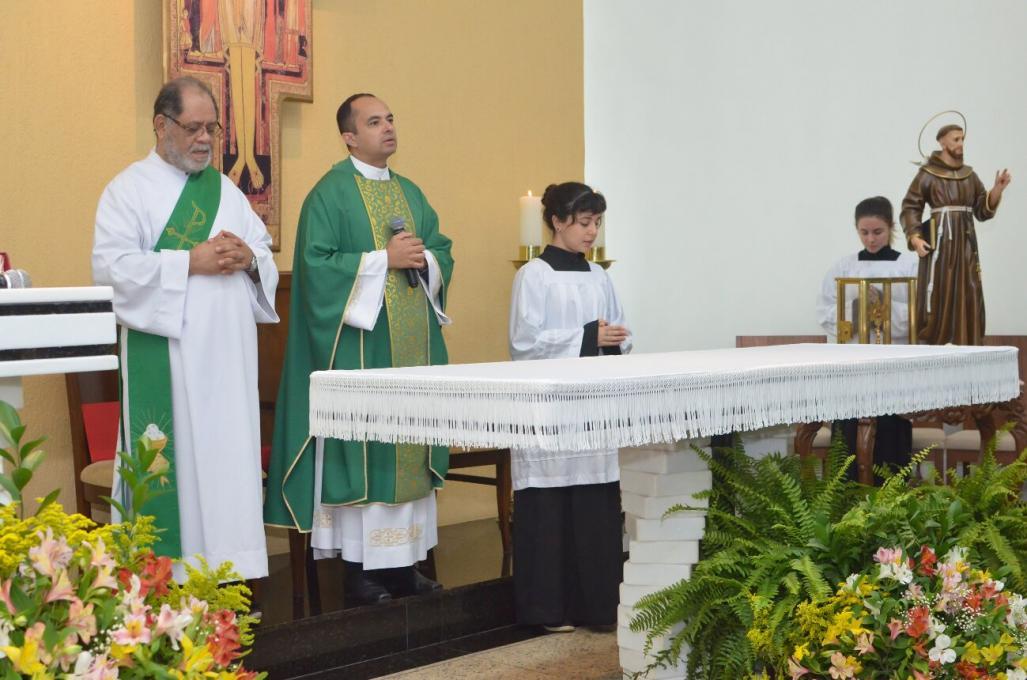 Pe. Júlio César Coelho