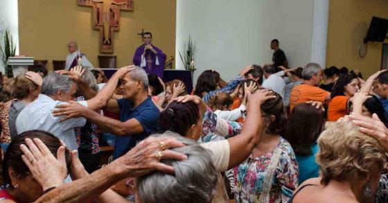1ª Missa de Cura e Libertação com Padre Diego