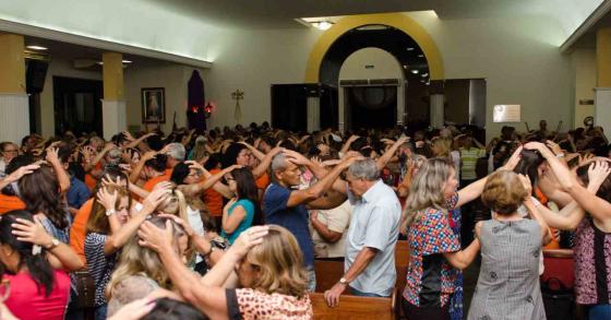 1ª Missa de Cura e Libertação com Padre Diego