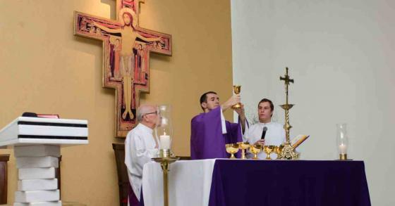 1ª Missa de Cura e Libertação com Padre Diego