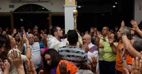 1ª Missa de Cura e Libertação com Padre Diego