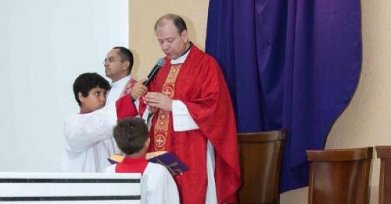 Adoração à Santa Cruz - Semana Santa 2018