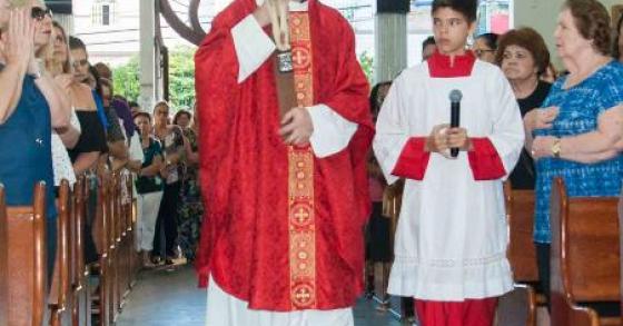 Adoração à Santa Cruz - Semana Santa 2018