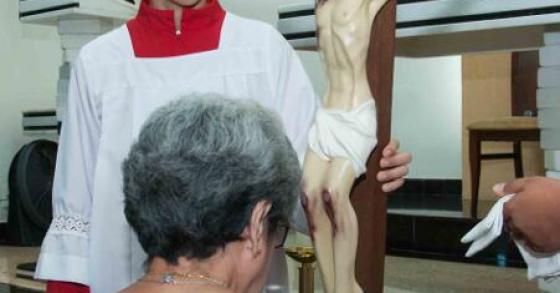 Adoração à Santa Cruz - Semana Santa 2018