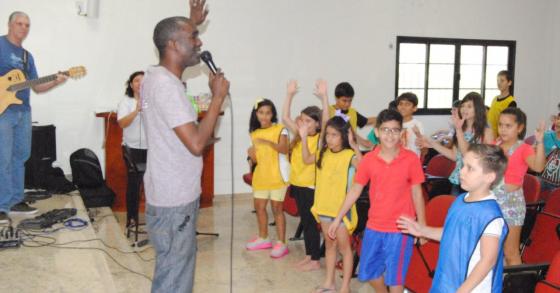 15Out Encontro de Crianças com Cristo