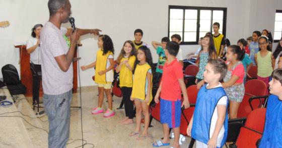 15Out Encontro de Crianças com Cristo
