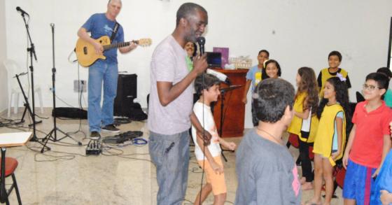 15Out Encontro de Crianças com Cristo