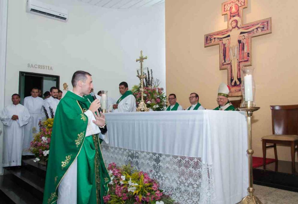 Posse do Padre Diego Carvalho