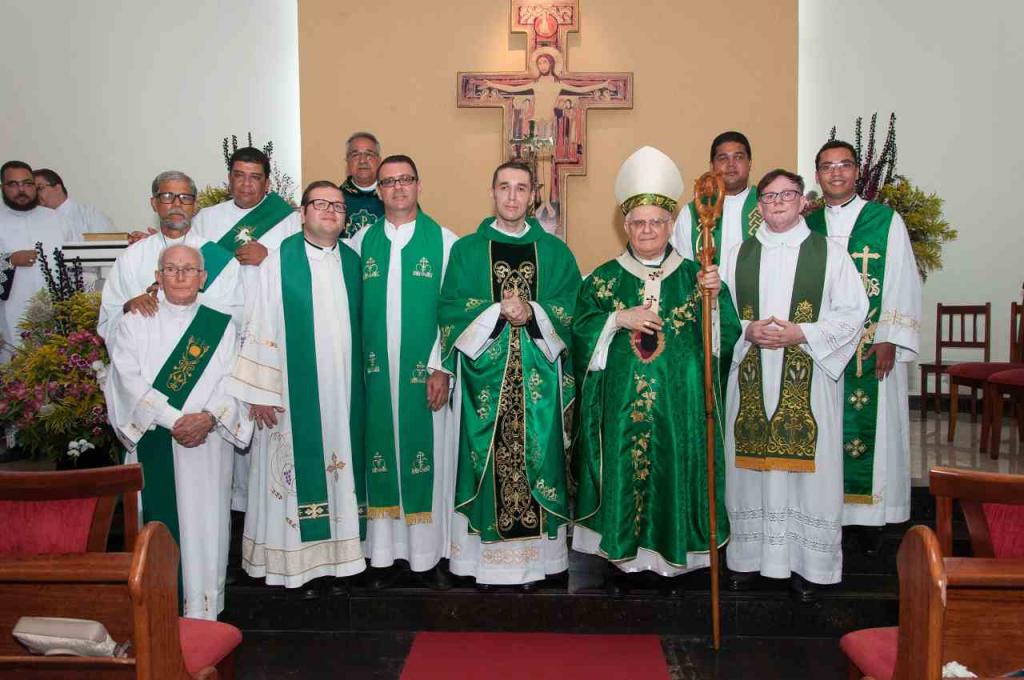 Posse do Padre Diego Carvalho